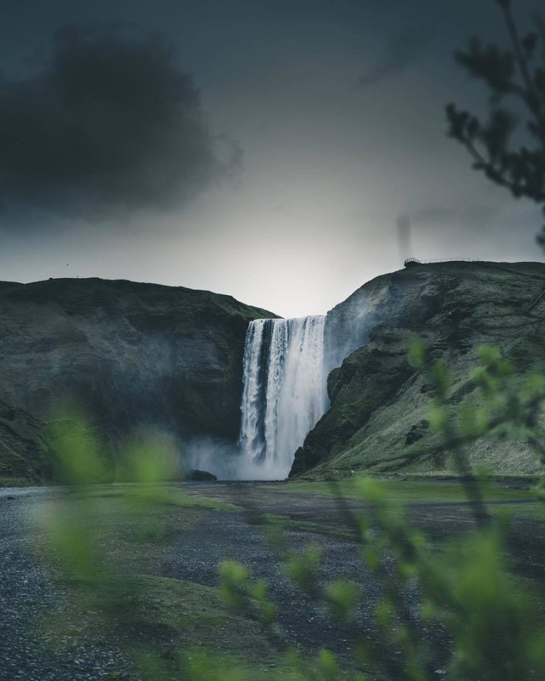 Изумрудные просторы Исландии