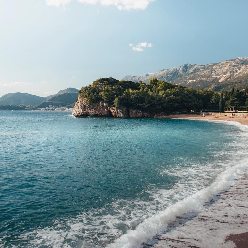 Летние каникулы нужно проводить в Черногории! 