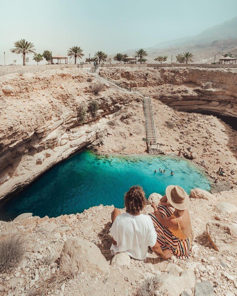 Оман - маленька атмосферна країна на березі Аравійського моря