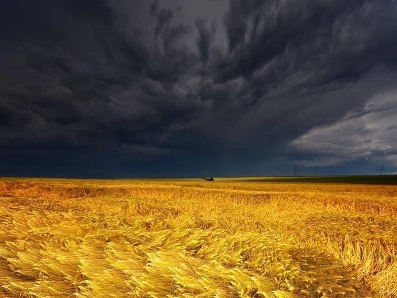 Being a thunderstorm ...