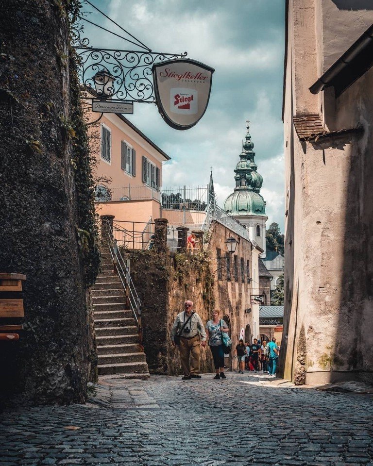A bit of sunny Austria in your ribbon: