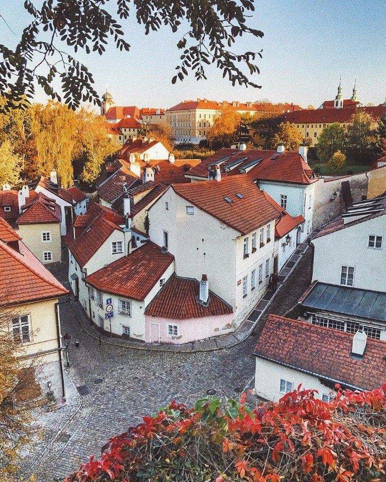 Якщо і любити дуже, то потрібно робити це в Празі