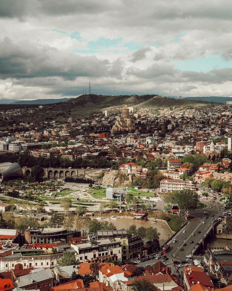 В октябре просто необходима доза уютного Тбилиси