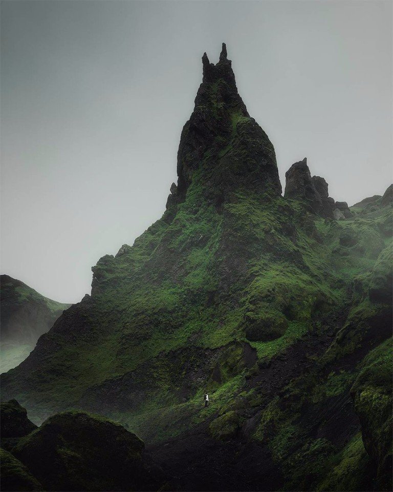 Исландия - страна изумрудного мха и захватывающих пейзажей