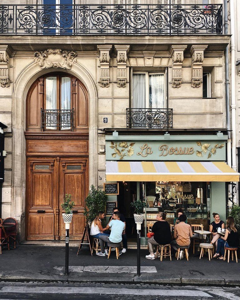 Now would get lost among the cozy Parisian streets
