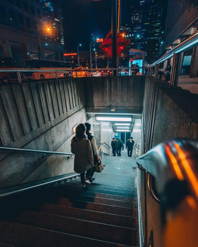 The play of light and shadow, Toronto