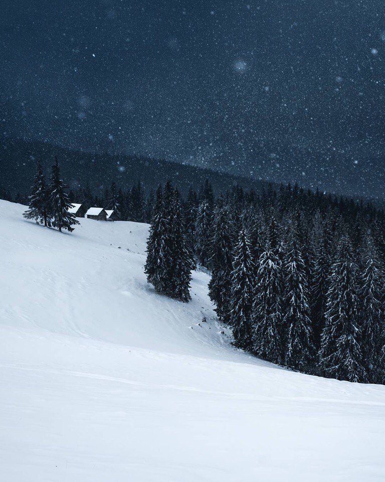 Зима в Карпатських горах
