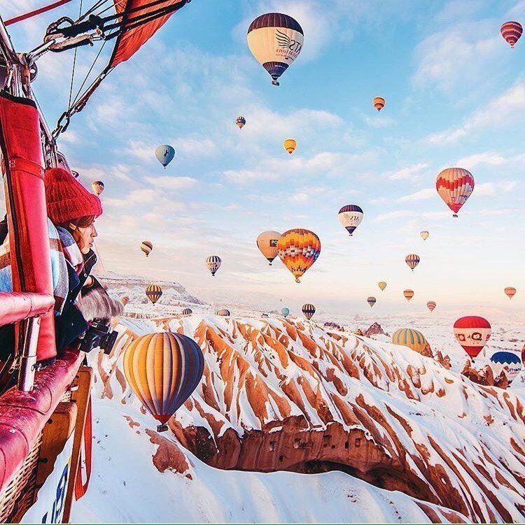Воздушные шары и горы - прекрасное сочетание, Каппадокия,Турция