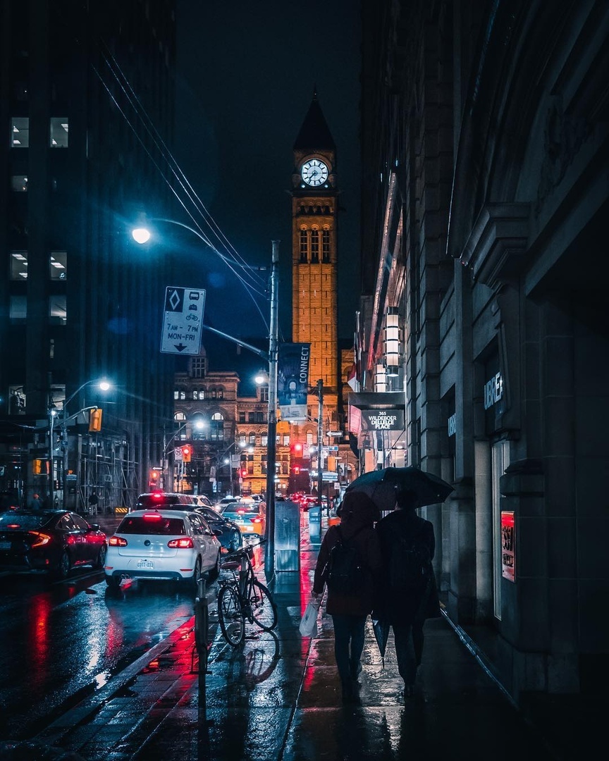Неспящий Торонто, Канада