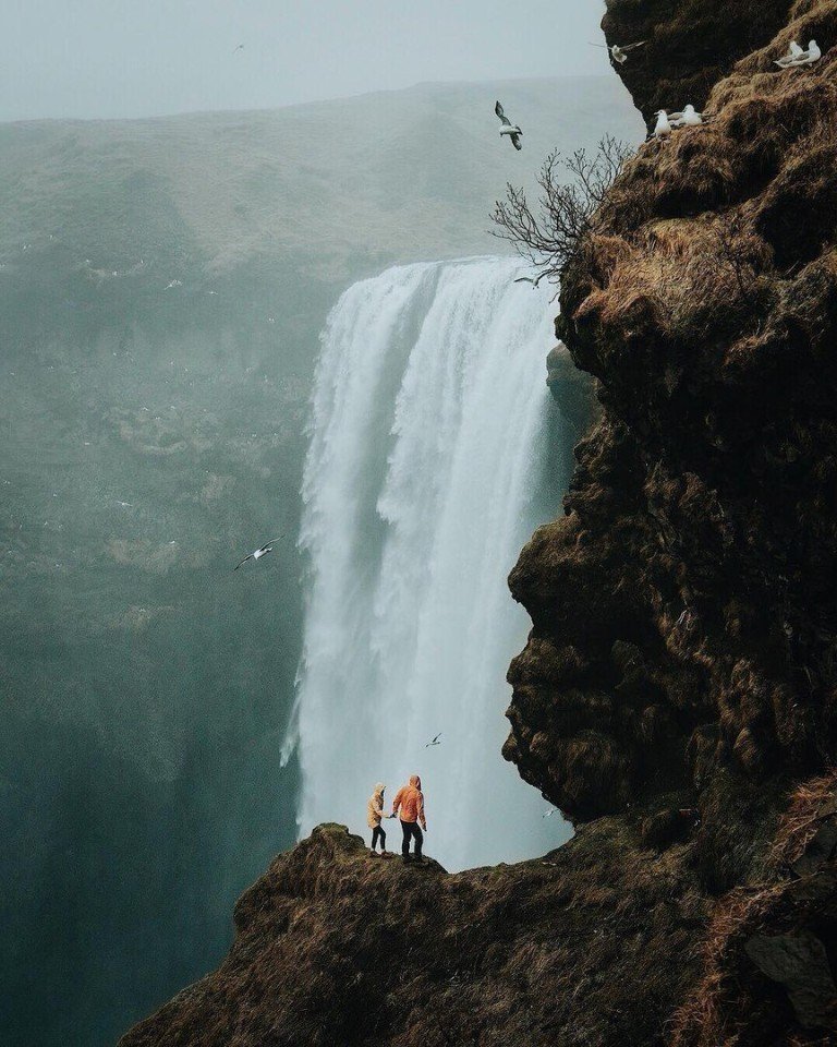 The quiet beauty of the Icelandic expanses