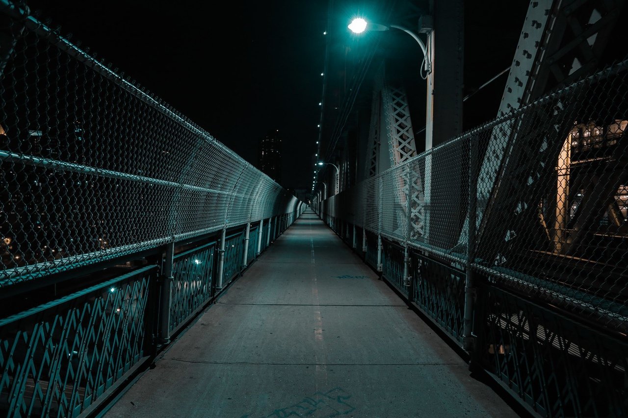 Улицы ночного Нью-Йорка