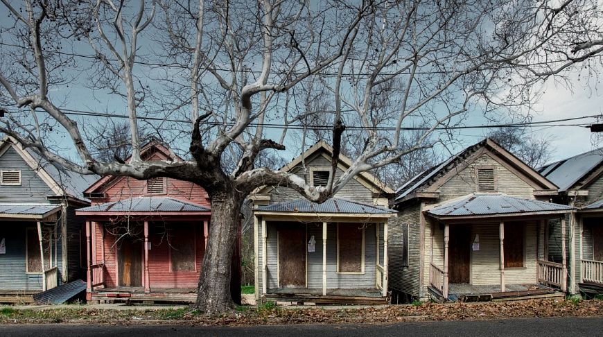 They exist: the 10 worst houses in America.