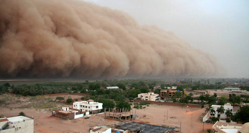 11 photos of the most incredible sandstorms, similar to the approach of the end of the world.