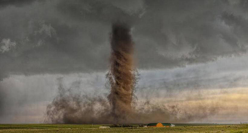 In a rage: 21 most impressive photos of storms, tornadoes and lightnings