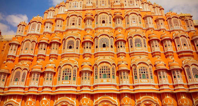 Palace of Winds in India: Maharaja's harem, with 950 windows and no stairs