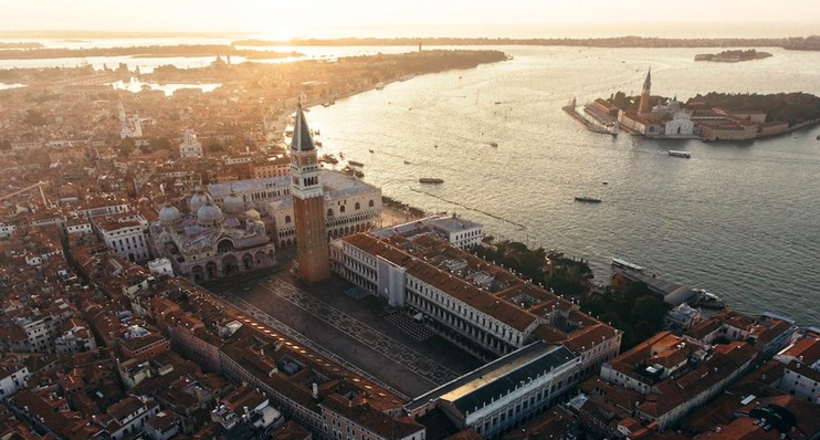 Magnificent air photos of Venice