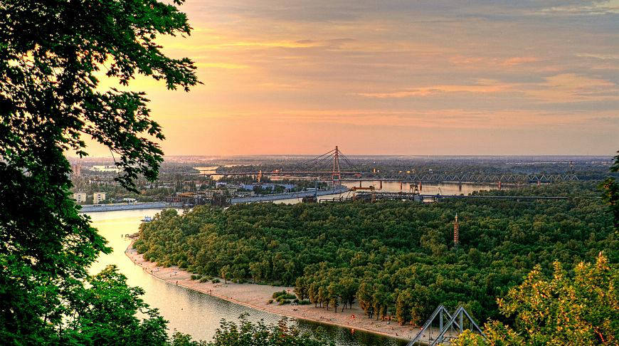 With mats and a good mood to go out: TOP-8 picnic places in Kiev