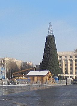 Festive gigantomania in Kharkov