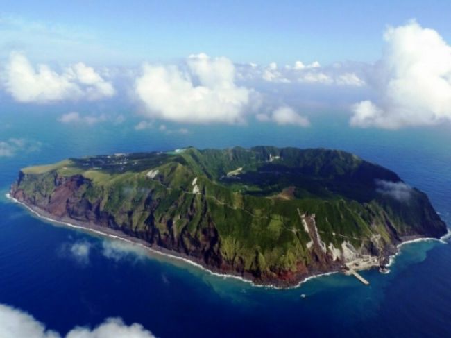 Aohashima volcanic island