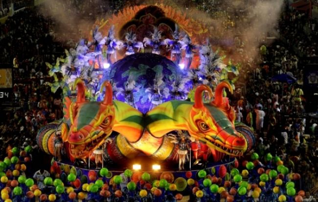 Carnival in Rio de Janeiro: the finish line