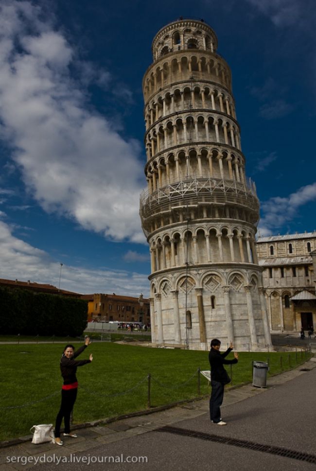 Leaning Tower of Pisa