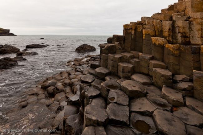 The giants' trail is a real miracle of nature. In old times, a kind giant, Fin Mac McCool with his wife Una, lived in Ireland, and the evil giant Benadonna lived across the strait from him, in Scotland.</br></p><p> </p>