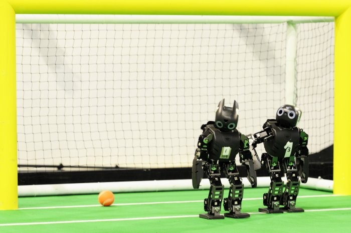 Выставка роботов «RoboCup 2013» в Нидерландах