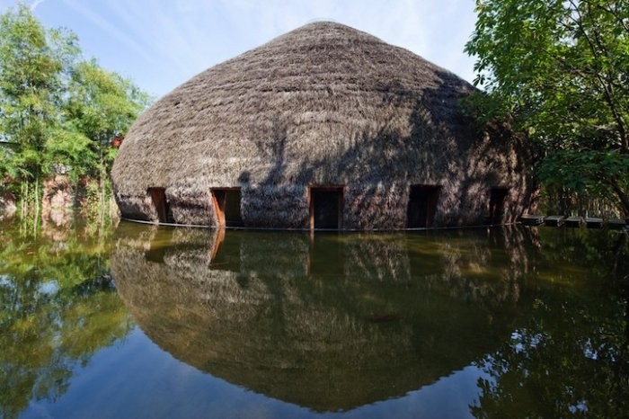 Bamboo bar without a single nail