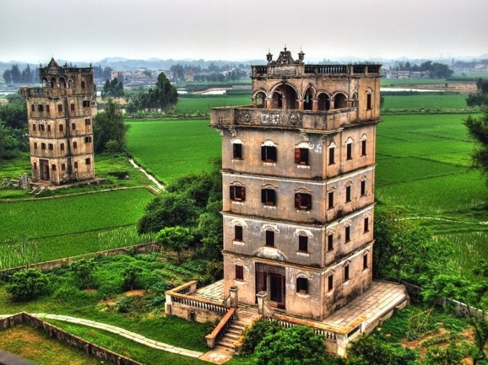 Dahlou Tower Houses in China
