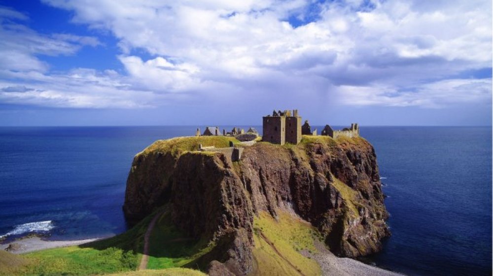 Dunnottar Castle is the most impregnable fortress of Scotland.
