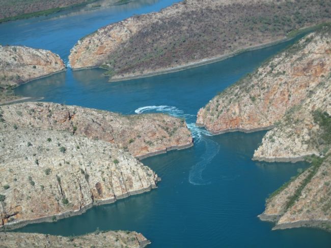 Австралийские горизонтальные водопады