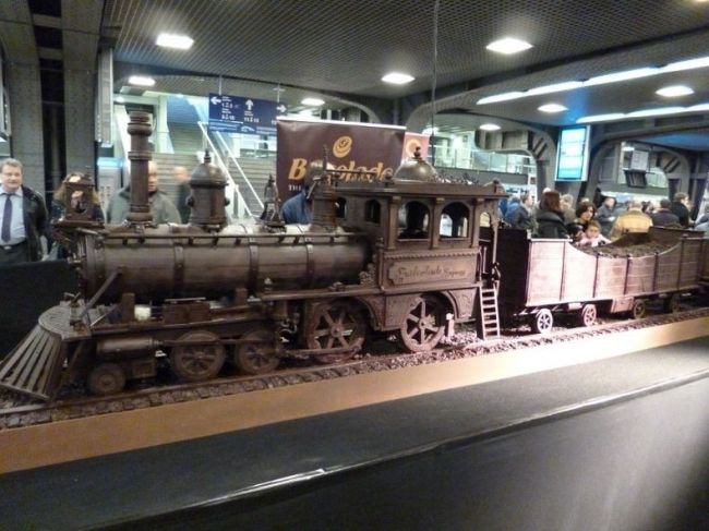 The world's largest train of chocolate