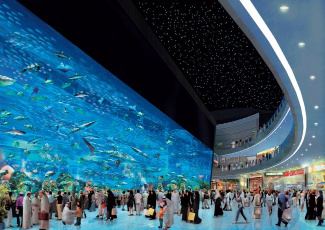 The world's largest indoor aquarium