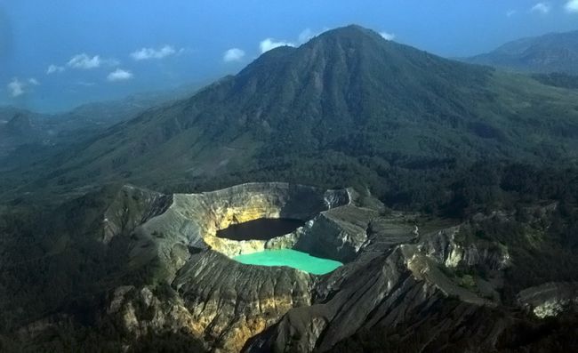 Kelimutu - the volcano of three different colored lakes