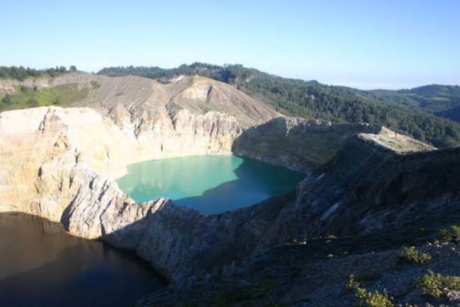 Kelimutu - the volcano of three different colored lakes