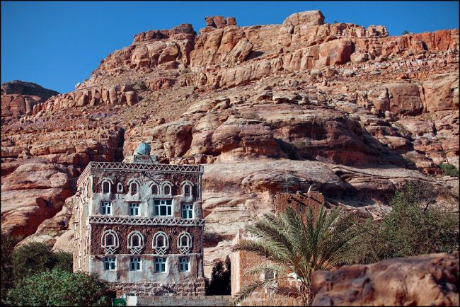 Dar al-Hajjar & palace on the rock