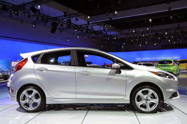 ТОП-10 лучших автомобилей автошоу в Лос-Анджелесе (Los Angeles Auto Show 2012)