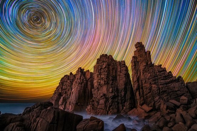Exciting star trails in photos of Lincoln Harrison (Lincoln Harrison)