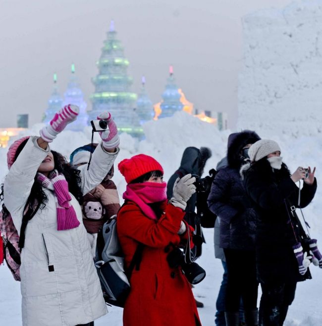 Festival of ice and snow in Harbin (Harbin Ice and Snow Festival)