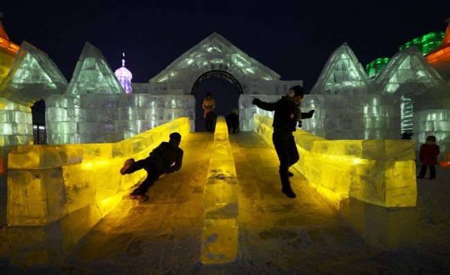 Фестиваль льда и снега в Харбине (Harbin Ice and Snow Festival)