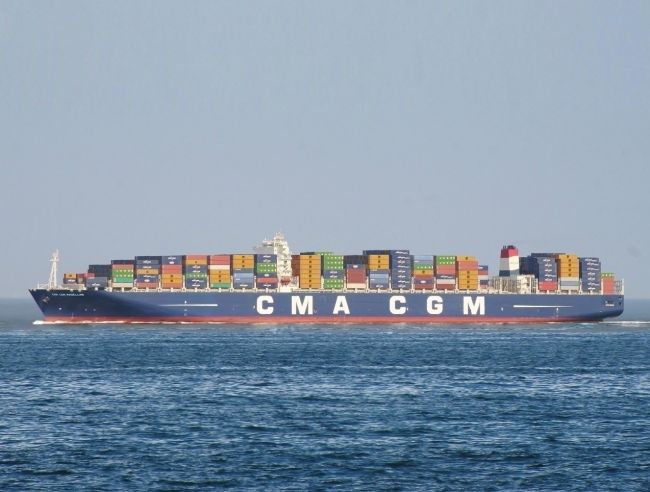 Самый большой в мире контейнерный корабль «CMA CGM Marco Polo»