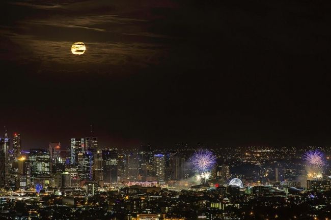 New Year's fireworks all over the planet 2013