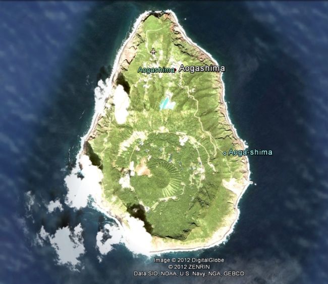 Вулканічний острів Аоґасіма