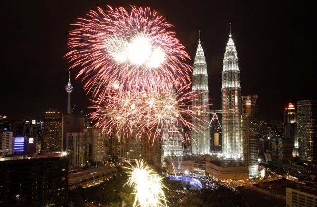 New Year's fireworks all over the planet 2013