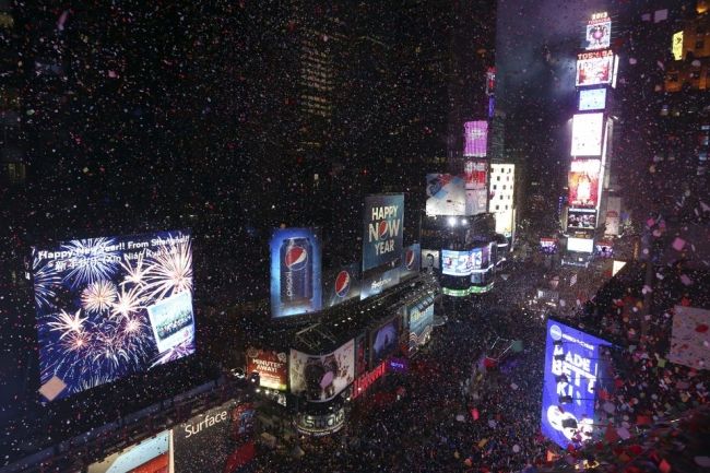 New Year's fireworks all over the planet 2013