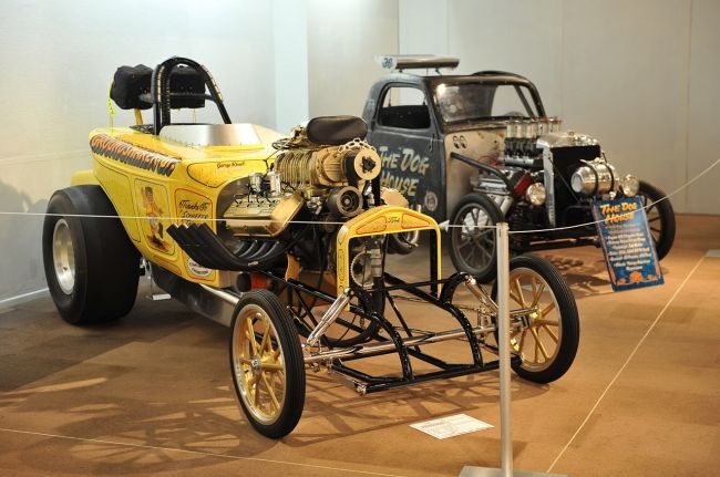 Ежегодная выставка ретромобилей «Grand National Roadster Show 2013»