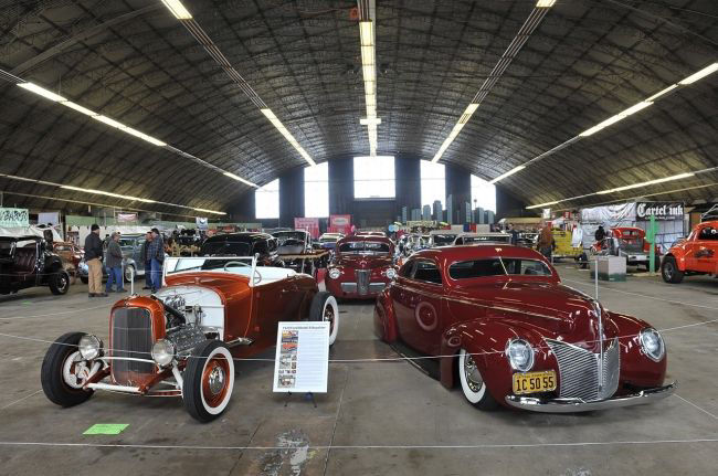Ежегодная выставка ретромобилей «Grand National Roadster Show 2013»