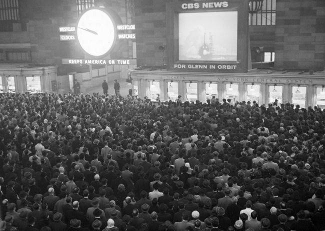 The central station of New York: the age-old story