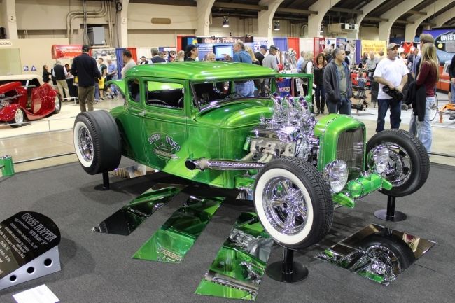 Ежегодная выставка ретромобилей «Grand National Roadster Show 2013»