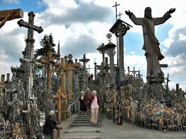 Mountain of the Crosses & ndash; place of finding happiness